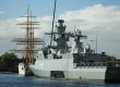 Korweta niemiecjiej marynarki wojennej zacumowana w porcie