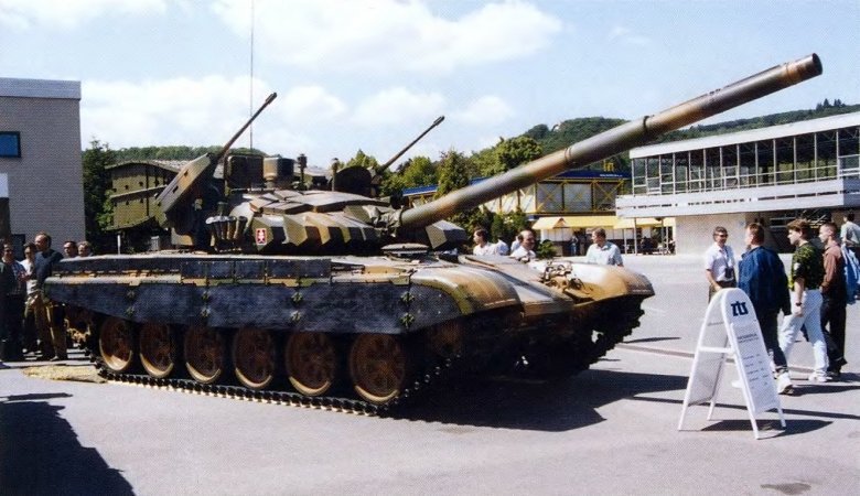 Czechosłowacja miała ambitne plany w modernizacji pojazdów. Słowacji przypadł projekt T-72M2.