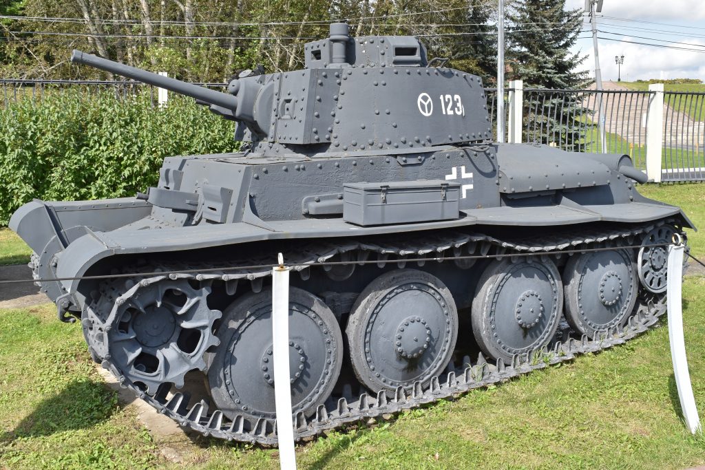 Czechosłowacja produkowała własne czołgi przed wojną. Jednakże w późniejszym czasie trafiły na wyposażenie armii III rzeszy niemieckiej.