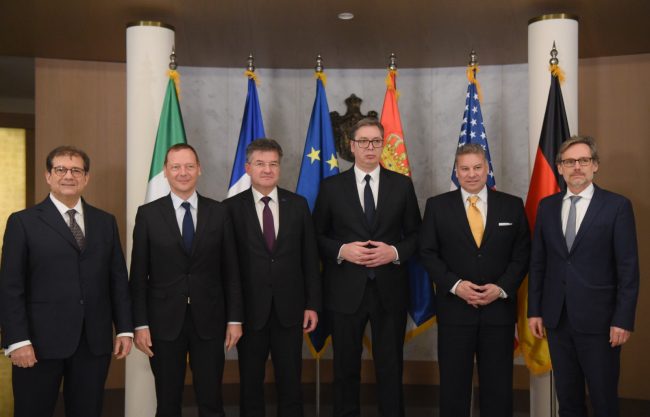 Vucić z "wielką piątką", źródło: TT Miroslava Lajcaka